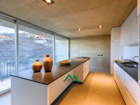 Casa en Alquiler en La Deseada, USD 2.800
