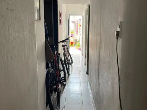 Depto Tipo Casa 6 ambientes con 2 baños