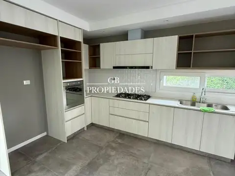 Venta de Casa 6 Ambientes en Ayres Plaza, Pilar