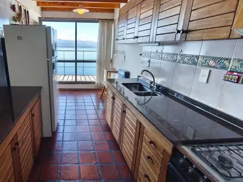 Departamento 5 ambientes con 2 baños