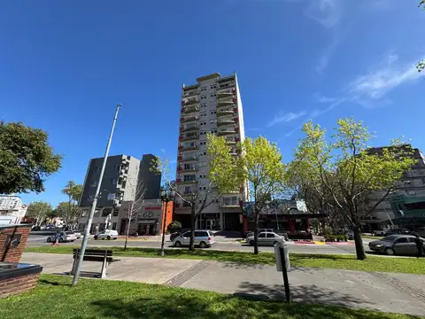 Departamento en torre Corona Plaza con 2 dormitorios a la venta