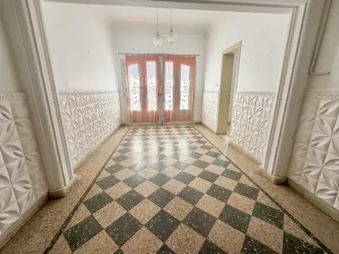 Depto Tipo Casa en Venta en Mataderos, USD 128.000