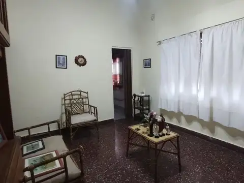 Casa en Venta en Valentín Alsina, USD 63.000