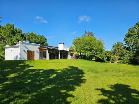 Casa en Venta en Barrio Golf 2, USD 320.000