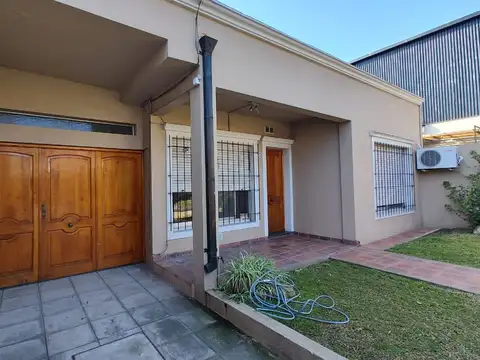 MUY LINDA PROPIEDAD DE 3 AMB. BUENA UBICACION