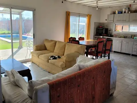 CASA 4 AMBIENTES EN VENTA TRISTAN SUAREZ