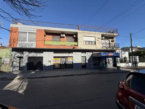 DEPARTAMENTO 1 AMBIENTE  DIVIDIDO EN PLANTA BAJA  CON PATIO