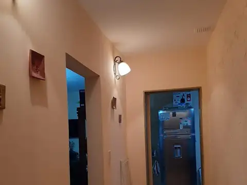 Casa 6 ambientes con 1 baño