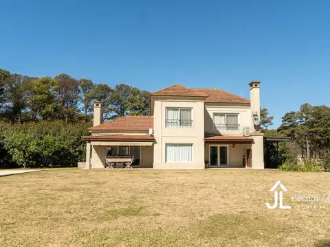 Casa en Venta en Los Pinares Country Club, USD 275.000