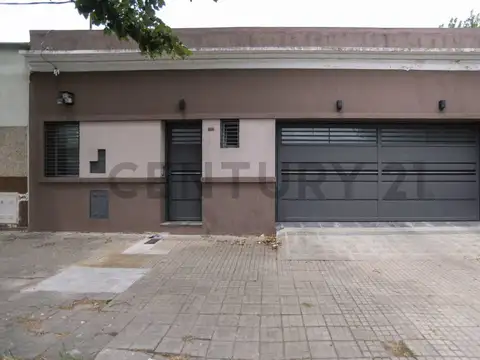 43 entre 23 y 24 1400, Piso 0