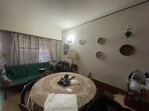 Casa en Venta con 4 cocheras