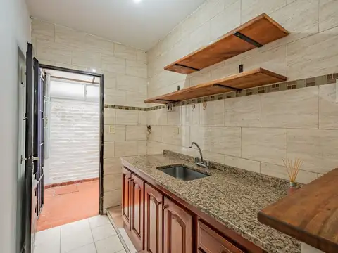 Depto Tipo Casa 4 ambientes con 2 baños