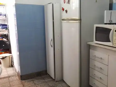 DEPARTAMENTO 3 AMBIENTES - LUMINOSO - BUEN ESTADO