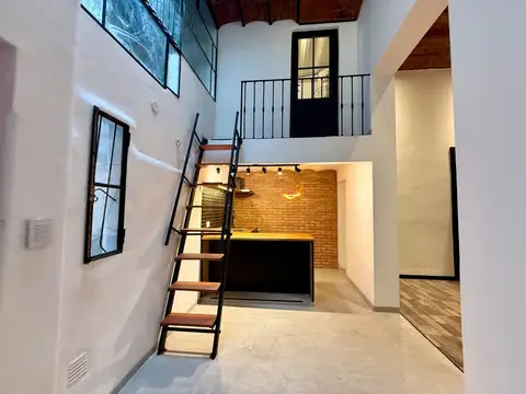 Depto Tipo Casa en Venta en San Telmo, USD 87.000
