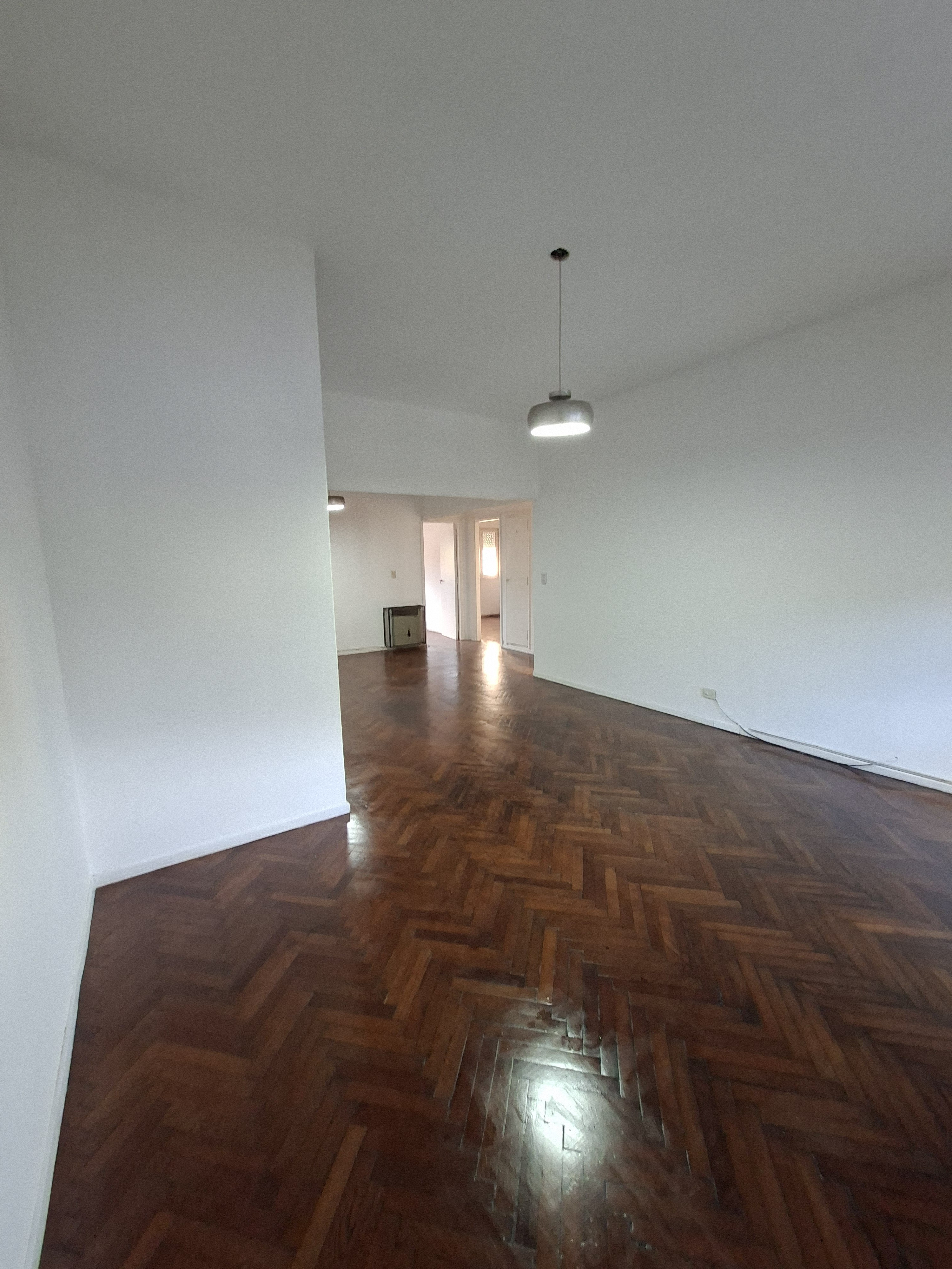 Avenida Juan Bautista Justo 9700
