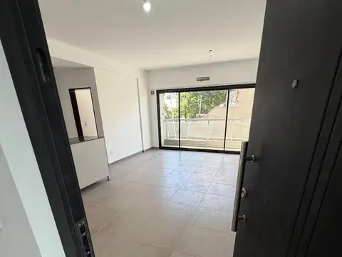 Departamento en Venta en Remedios de Escalada, USD 77.000