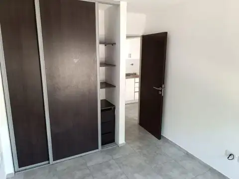 Departamento en Alquiler en Nuestra Señora De Lourdes, $ 400.000