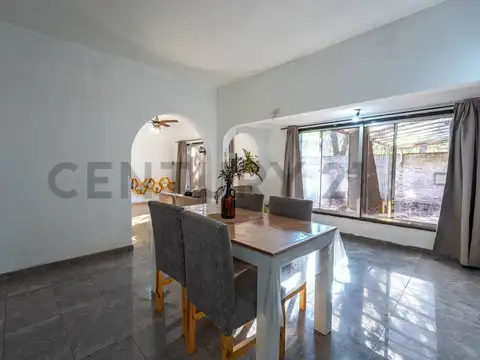 Casa en Venta en Villa Gobernador Udaondo, USD 200.000