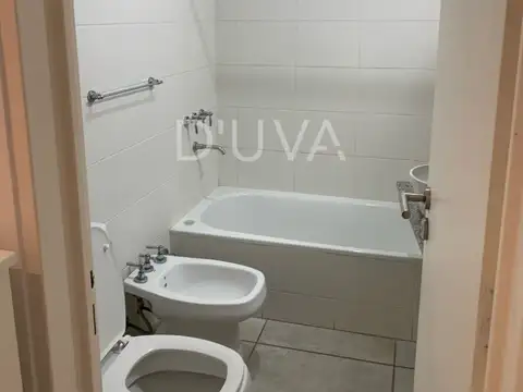 Avenida 19 300, Piso 2