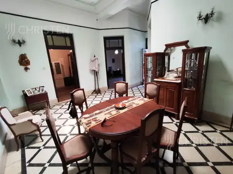 Casa en Venta en Barrio Sur, USD 230.000