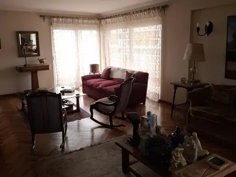 Departamento en Venta de 7 ambientes