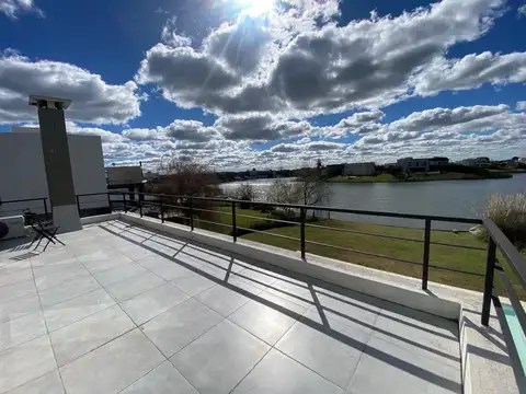 Casa en Venta en San Sebastián, USD 318.000