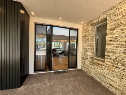 Casa en Alquiler de 5 dormitorios