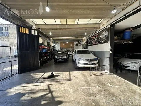 VENTA GALPON SALA DE ENSAYO LOTE EN RAMOS MEJIA SUR - INVERSOR