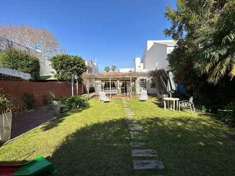 RETASADA 3 dormitorios alberdi jardín 1 cuadra rio