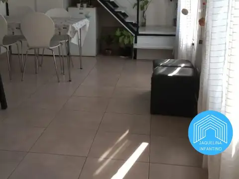 Departamento 3 ambientes tipo dúplex - Villa Luzuriaga