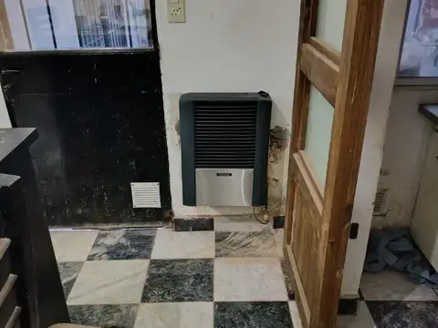 ph tipo casa de 3 amb y medio al frente con patio sin expen