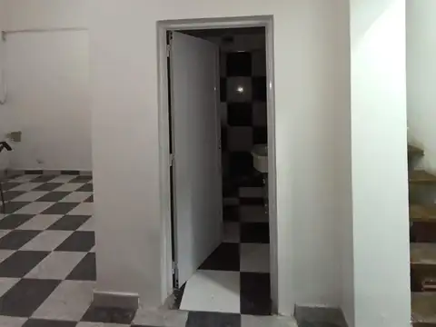 Depto Tipo Casa en Alquiler 40 años