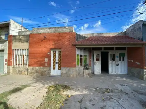Venta Casa Rosario 3 Dormitorios Permuta Patio Pileta Cochera  Apto Credito