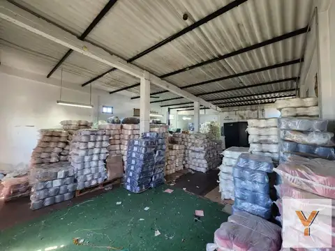 Galpon en Venta en Parque Chacabuco, USD 920.000