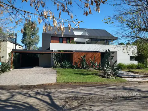 CASA EN VENTA  EN BARRIO SEPTIEMBRE –MAROTO PROPIEDADES-