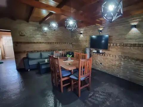 Casa en Venta con 1 cochera