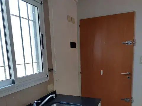 Departamento en Alquiler en Liniers, $ 800.000