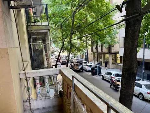 Mario Bravo 100, Piso 1