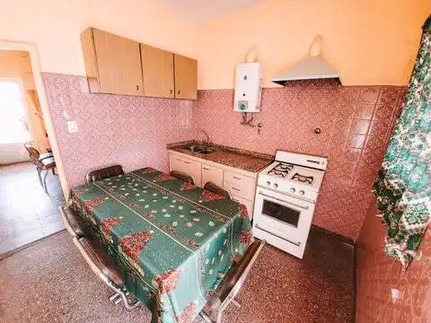 Casa 3 ambientes con 1 baño