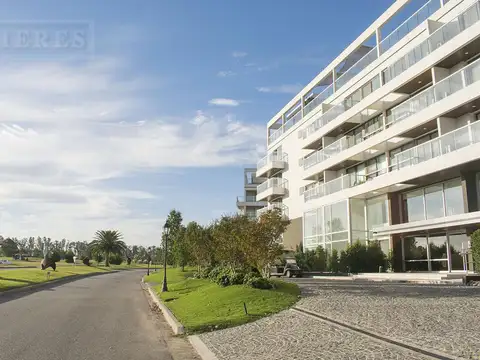 Departamento en alquiler en Hilton Pilar Golf