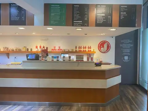 Fondo comercial. Casa de pastas en centro comercial
