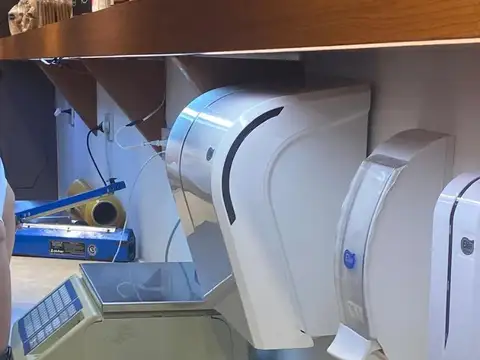Fondo comercial. Casa de pastas en centro comercial