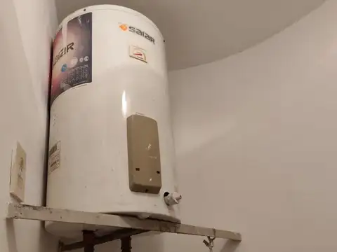 Remedios Escalada 700, Piso 1°