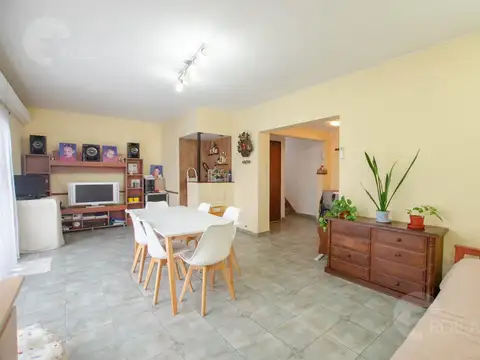 Depto Tipo Casa en Venta de 2 dormitorios