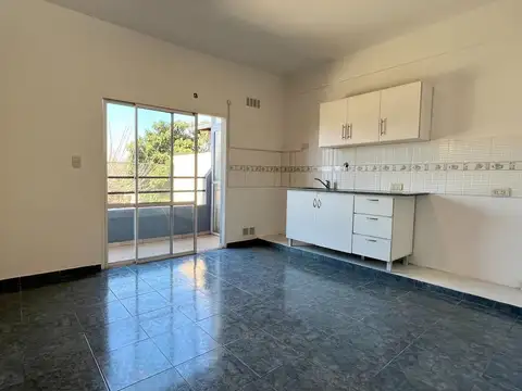 Depto Tipo Casa 2 ambientes con 1 baño