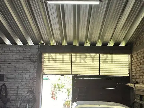 9 de julio 2200, Piso 0