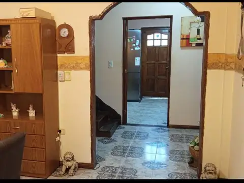 Casa 5 ambientes con 3 baños