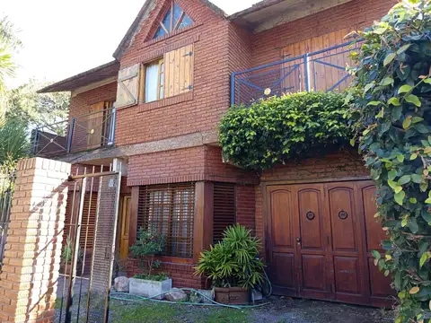 Onofre Betbeder 3300, Castelar Sur