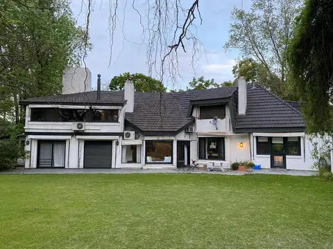 Casa de 8 ambientes  en venta en Mayling Club de Campo, Pilar