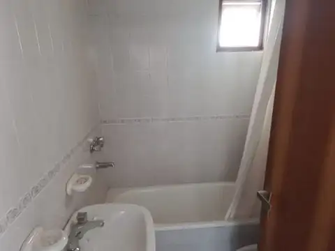Depto Tipo Casa en Alquiler en Santa Fe, $ 620.000
